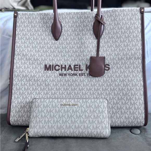Michael Kors Gray and Brown Women's Bag - Picture 1 of 5